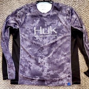 Huk performance shirt